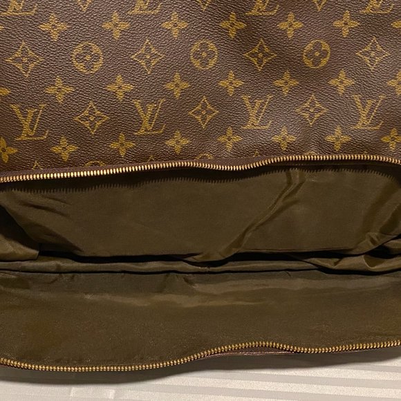 Authentic Louis Vuitton Monogram Evasion Travel Bag M41443 Hand Bag - Picture 14 of 16